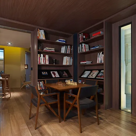 De Nell Ξενοδοχείο