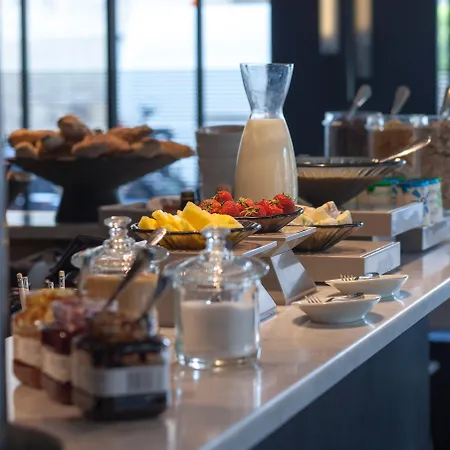 De Nell Παρίσι