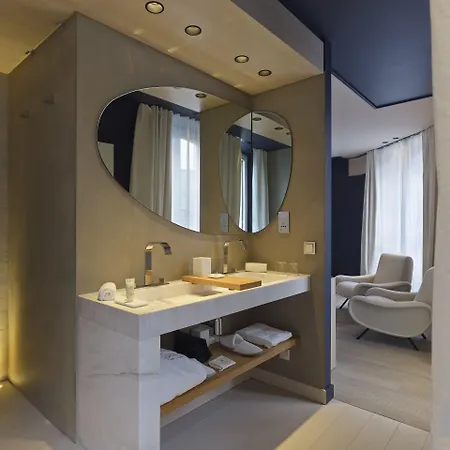 De Nell Ξενοδοχείο