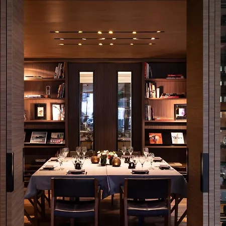 De Nell Ξενοδοχείο