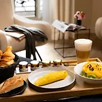 De Nell Hotel 5*