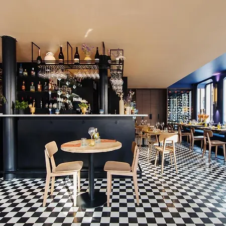 De Nell Hotel Paris