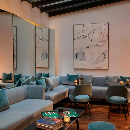 De Nell Hotel
