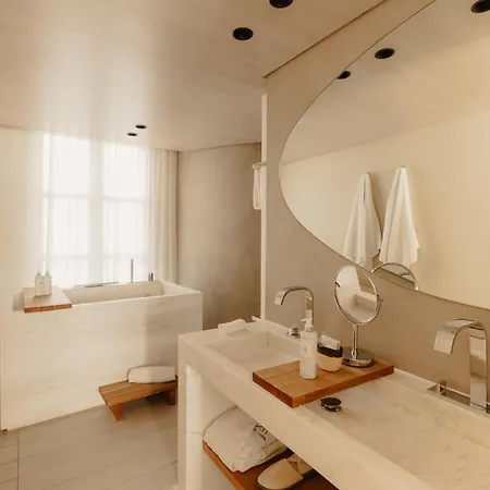 ホテル オテル ド ネル