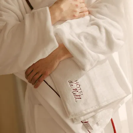 オテル ド ネル ホテル