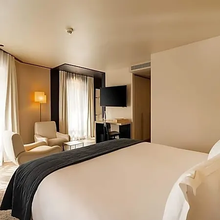 De Nell 5*