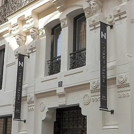 De Nell Paříž