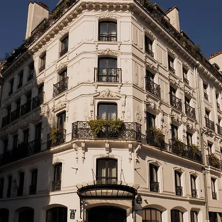 De Nell Hotel Parijs