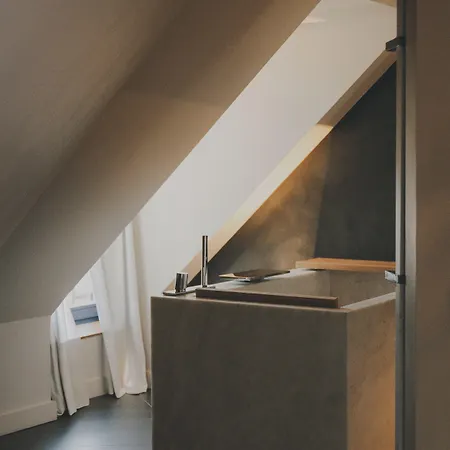 Hotel De Nell 5*