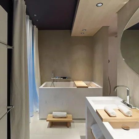 De Nell Hotel Paris