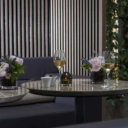 De Nell Hotel 5*