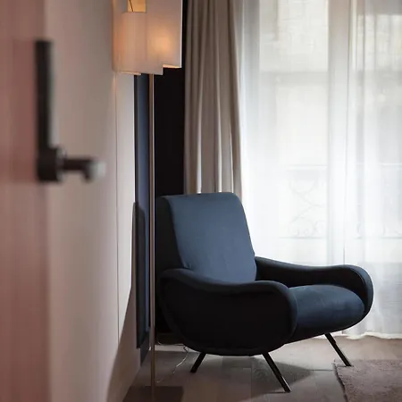 De Nell 5*