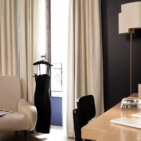 De Nell 5*