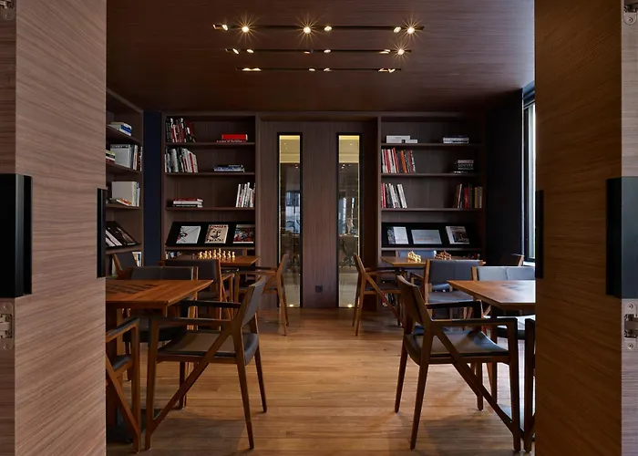 德内尔酒店 酒店