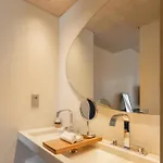 De Nell Hotel