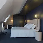 De Nell 5*
